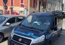 Pesaro – Fuga sull’auto rubata, domiciliari per il 20enne