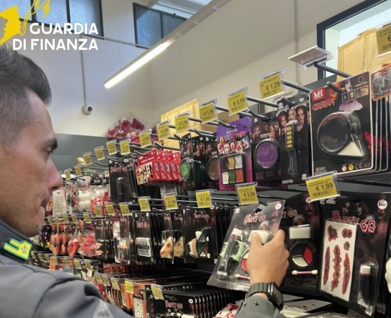 Halloween, oltre 360mila articoli irregolari scoperti dalla Guardia di Finanza ad Ascoli Piceno: denunciati due imprenditori