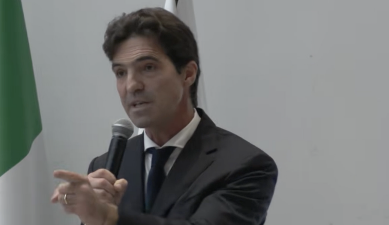 Inchiesta Ricostruzione, scontro in Consiglio Regionale. Acquaroli: “Non è stato un errore politico, io ho sbagliato la persona”