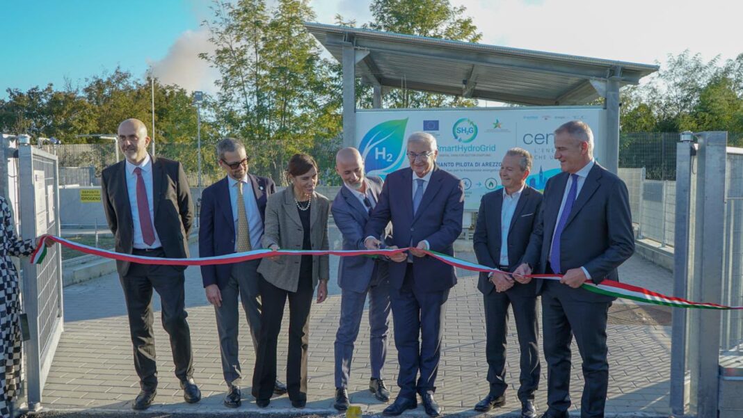 SmartHydroGrid_inaugurazione_impianto_Arezzo_RAPPUOLI_FERRINI_PINNARELLI_GAMURRINI_FOTI_MATTEINI_MACRI