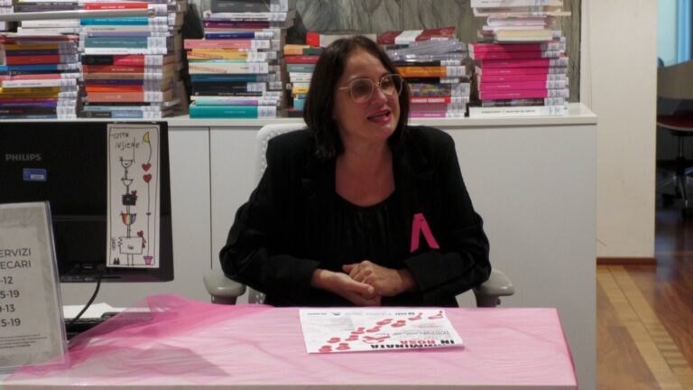Torna la Camminata in Rosa contro il tumore al seno: domenica appuntamento in centro